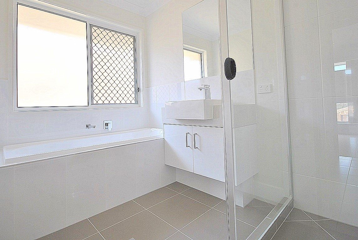 28 Carmen Court OXENFORD 8