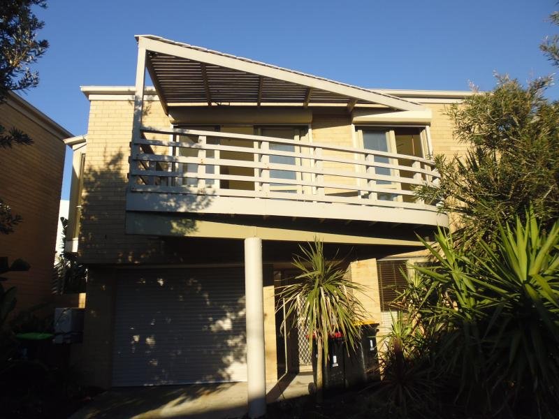Gallery: 2/8 Carrington Street