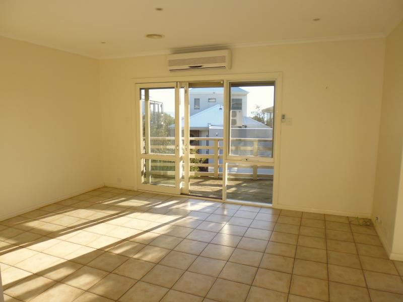Gallery: 2/8 Carrington Street