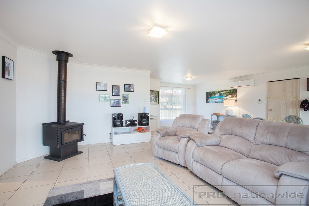 28 Carroll Ave  RUTHERFORD 11