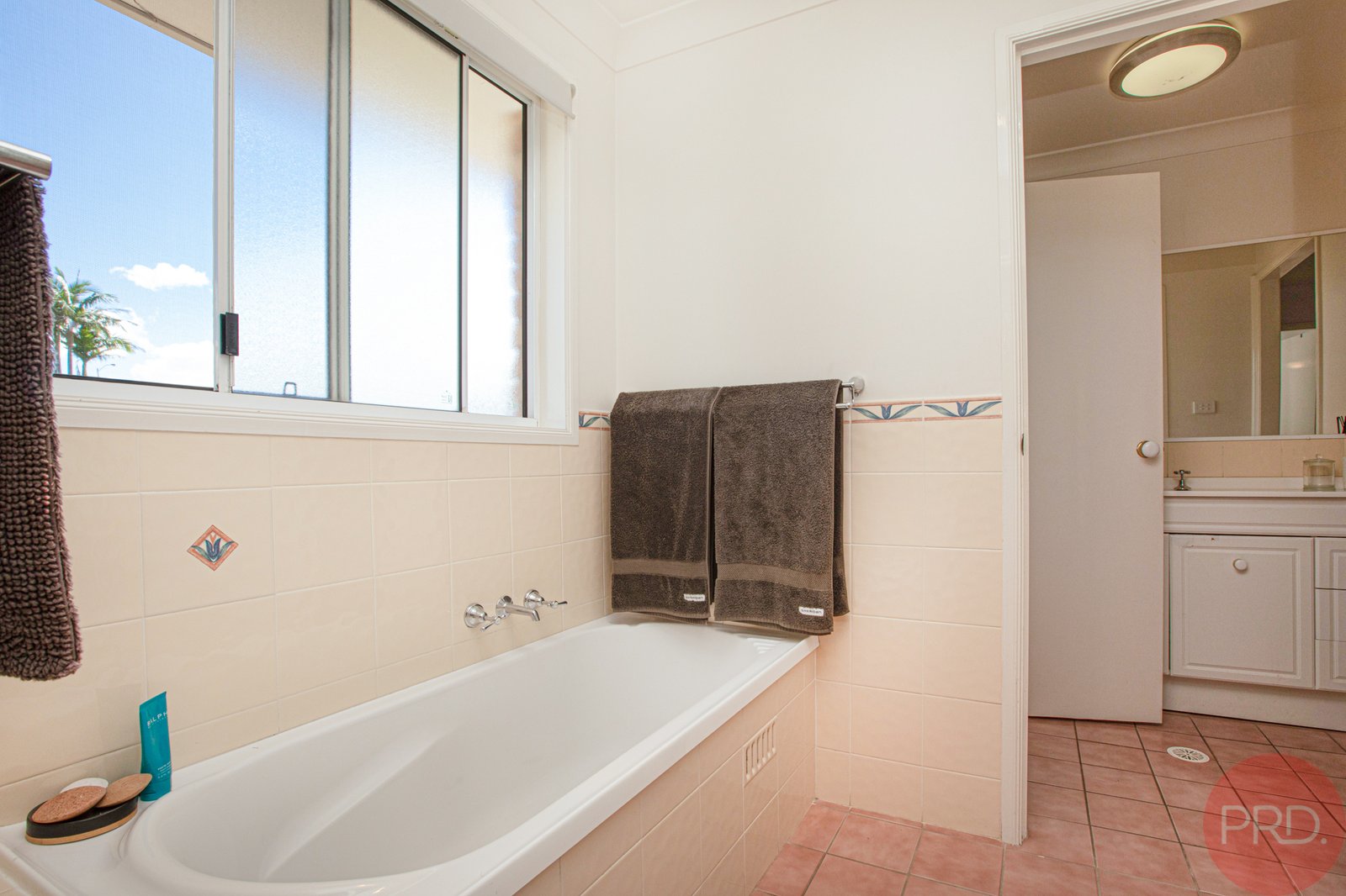28 Carroll Avenue RUTHERFORD 12