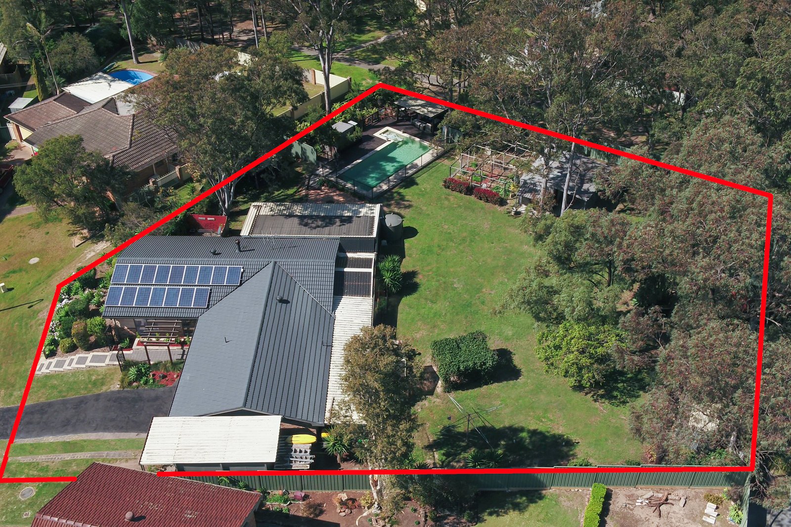 28 Chidley Crescent METFORD 1