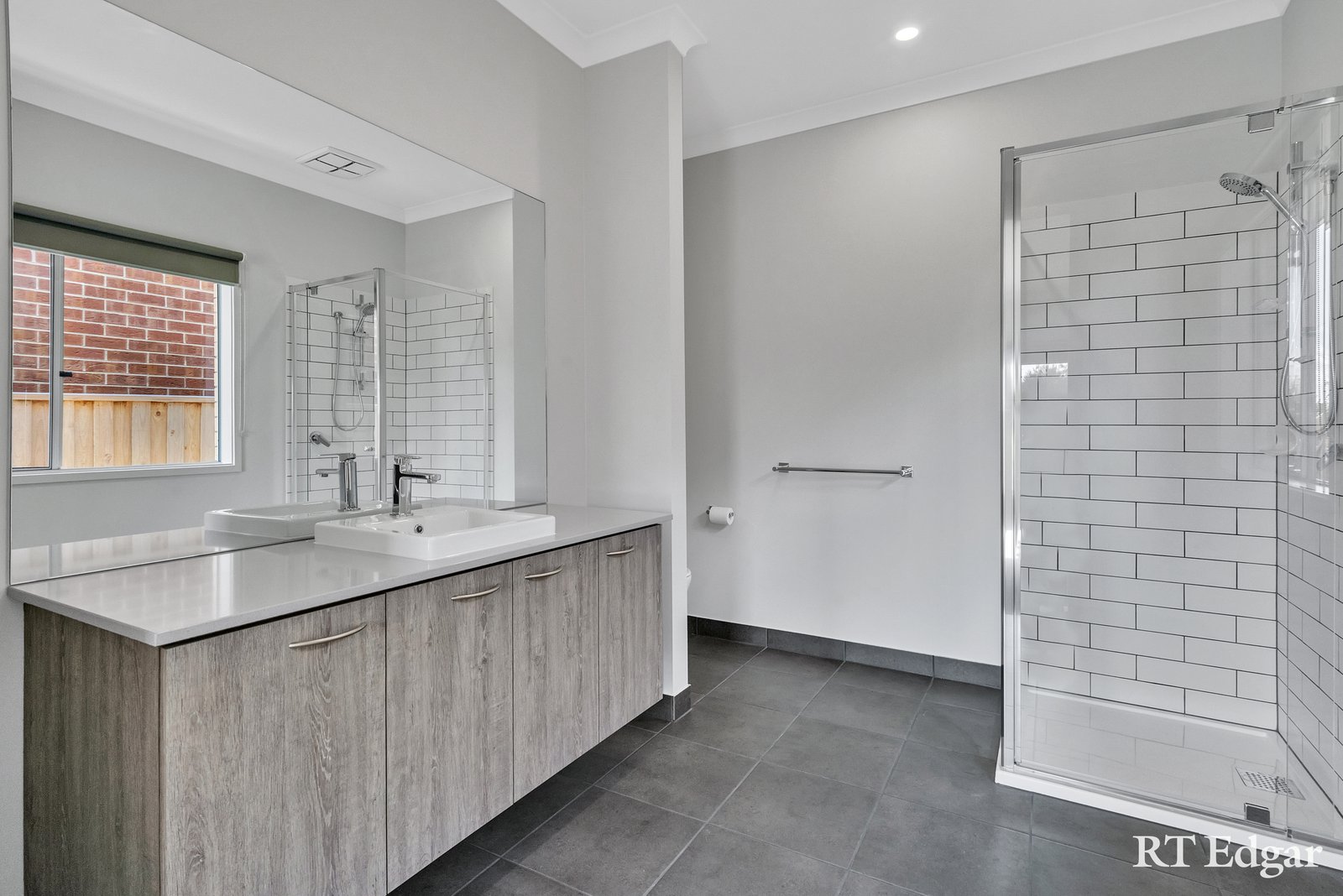 Real Estate and Property in 28 Chisel Avenue, Kyneton, VIC