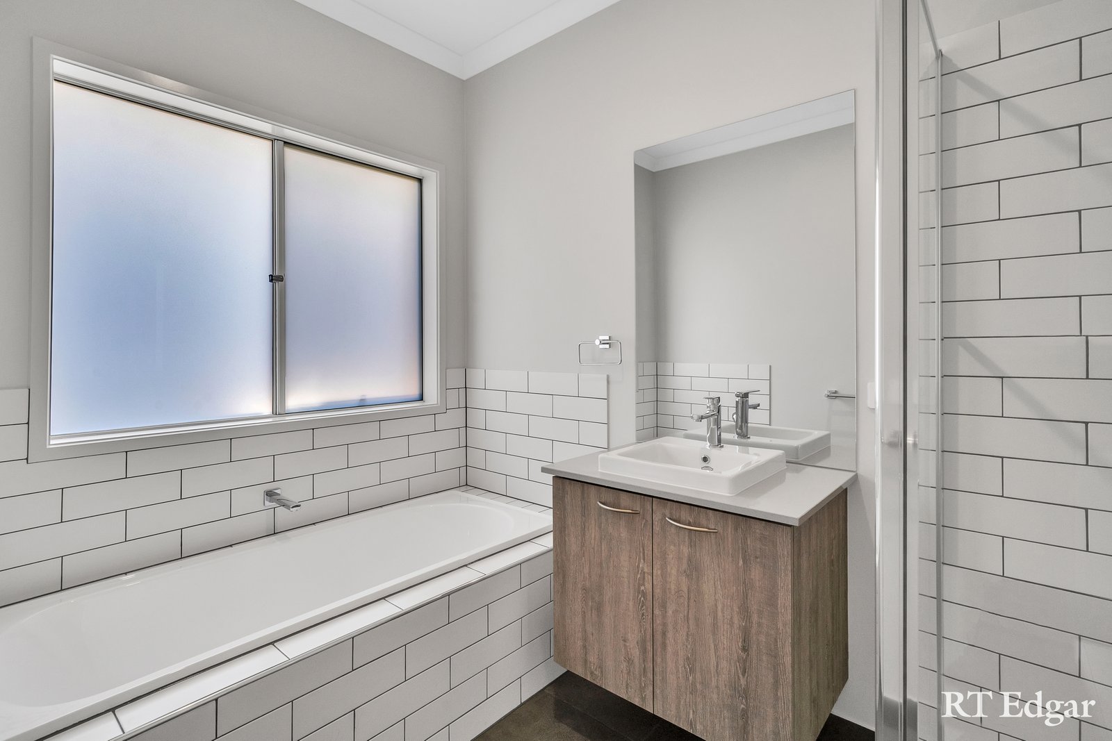 Real Estate and Property in 28 Chisel Avenue, Kyneton, VIC