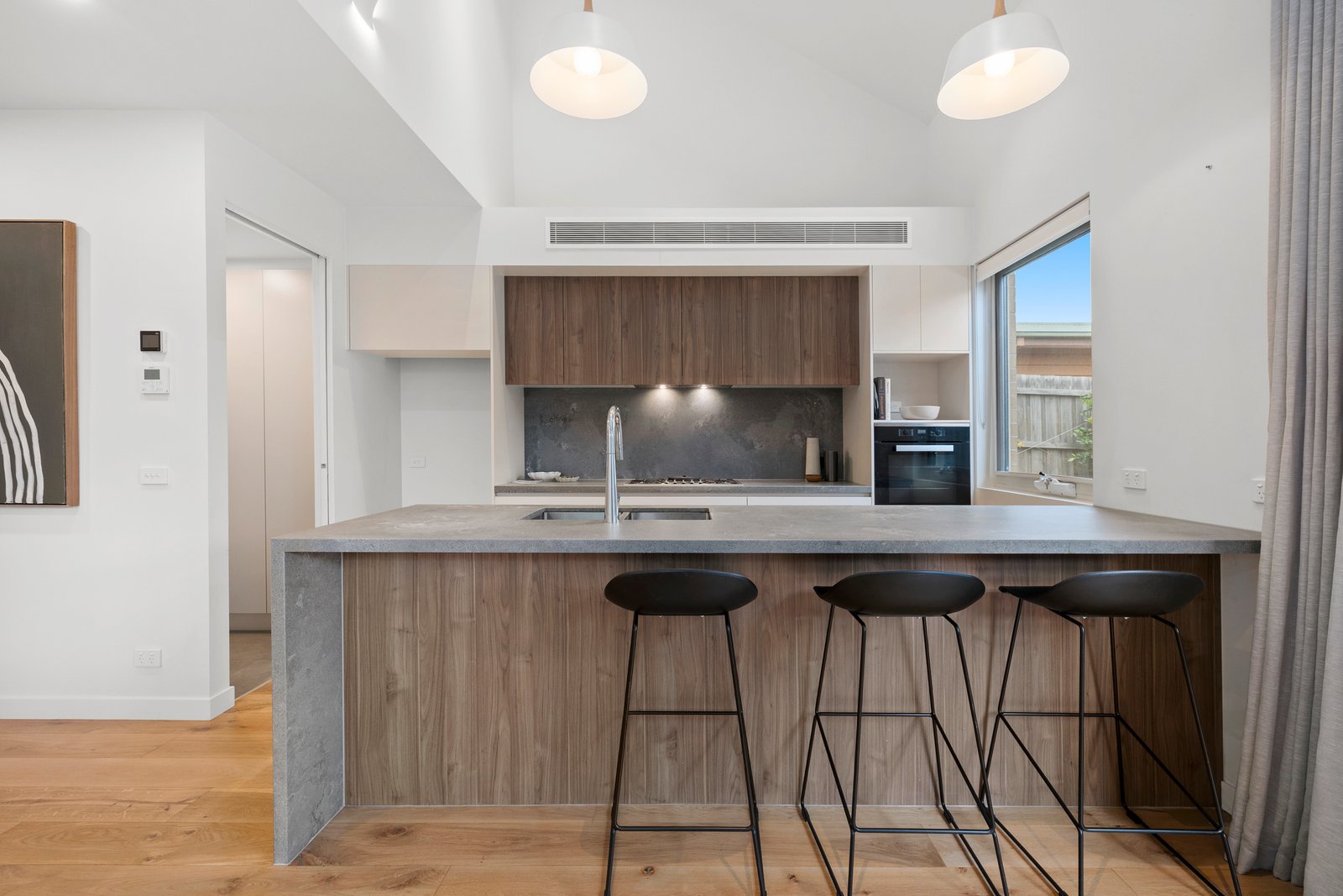 Gallery: 2/8 Clare Street