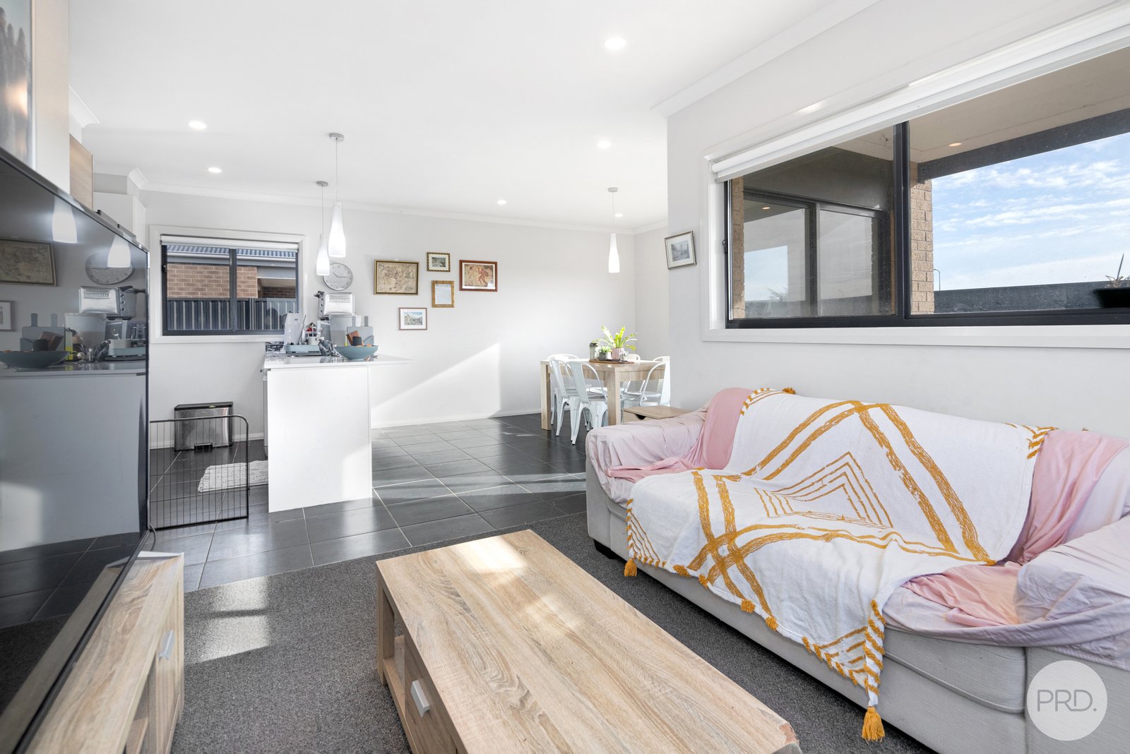 28 Clydesdale Drive BONSHAW 12