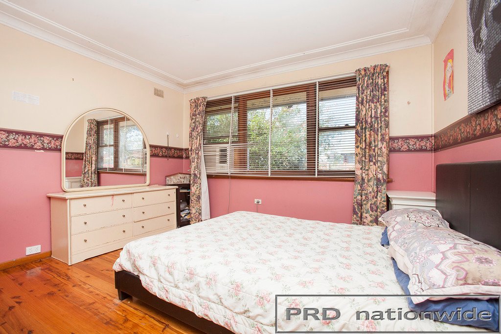 28 Compton Street RUTHERFORD 11