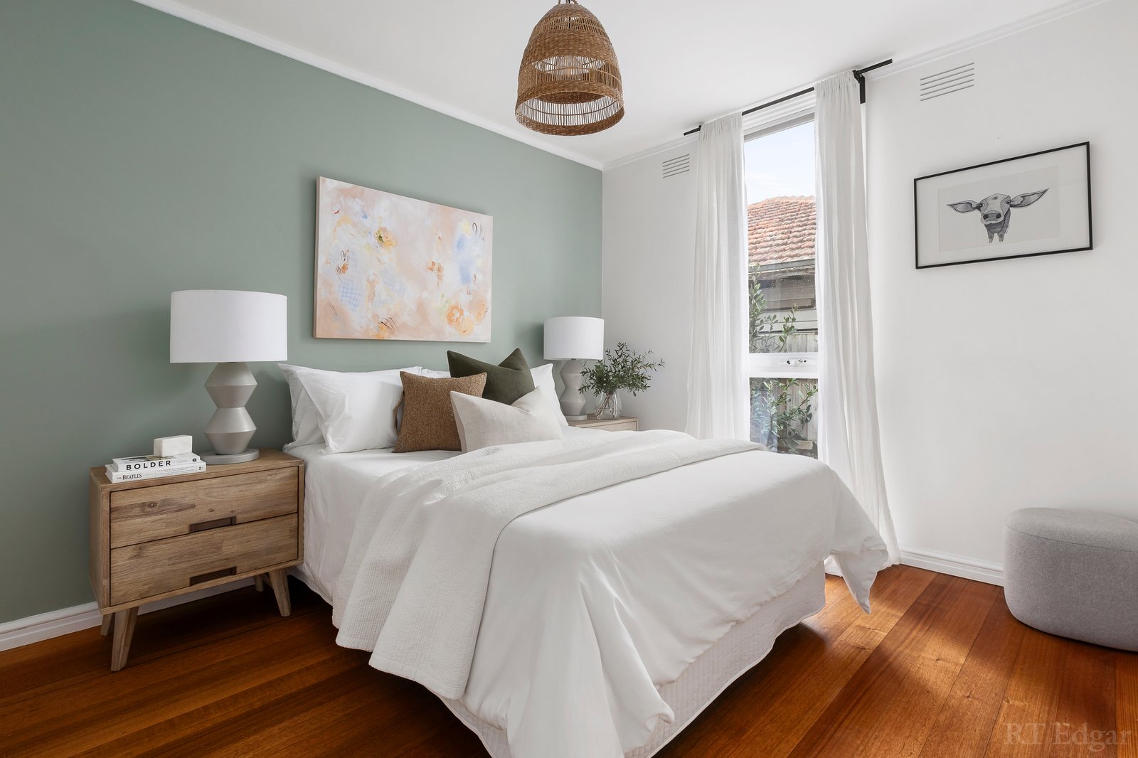 Real Estate and Property in 2/8 Cooloongatta Road, Camberwell, VIC