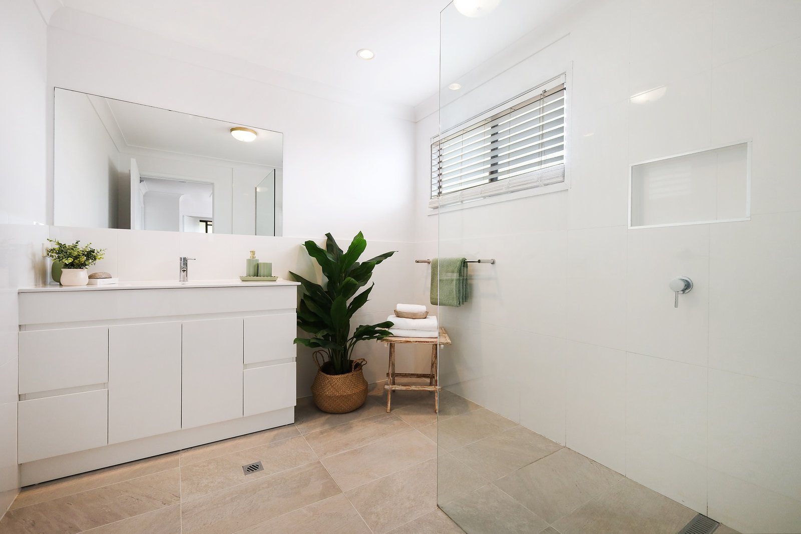 2/8 Corunna Crescent ASHMORE 10