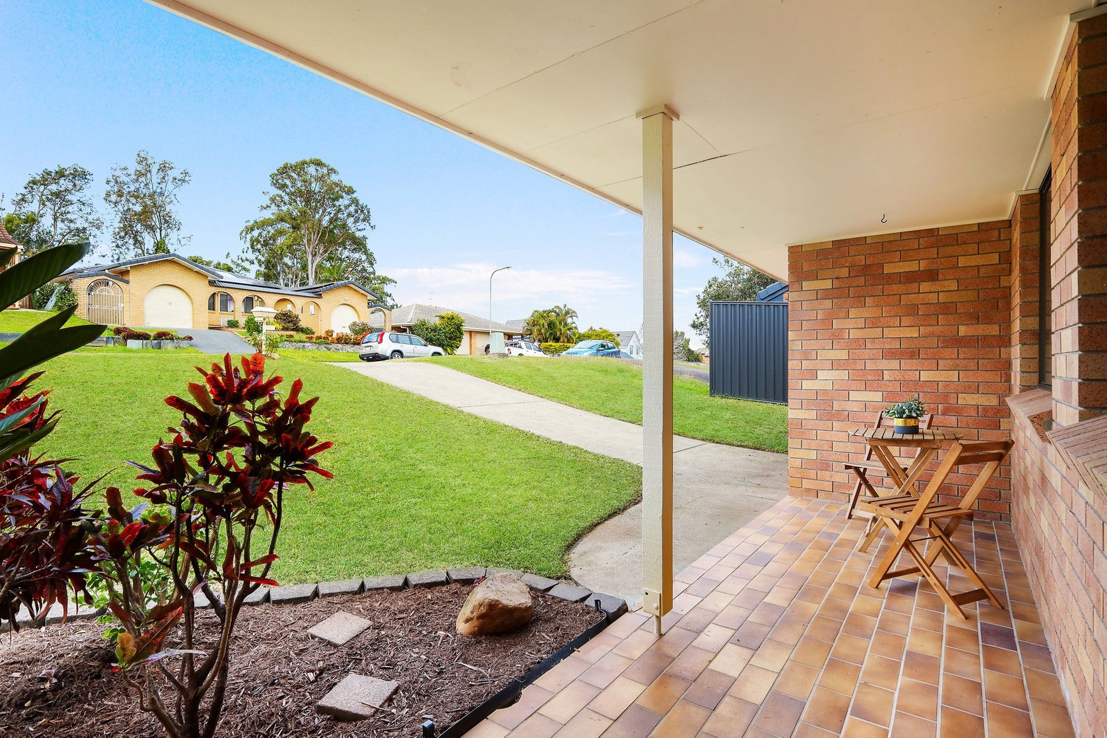 2/8 Corunna Crescent ASHMORE 14