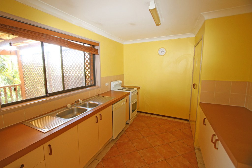 2/8 Corunna Crescent ASHMORE 5