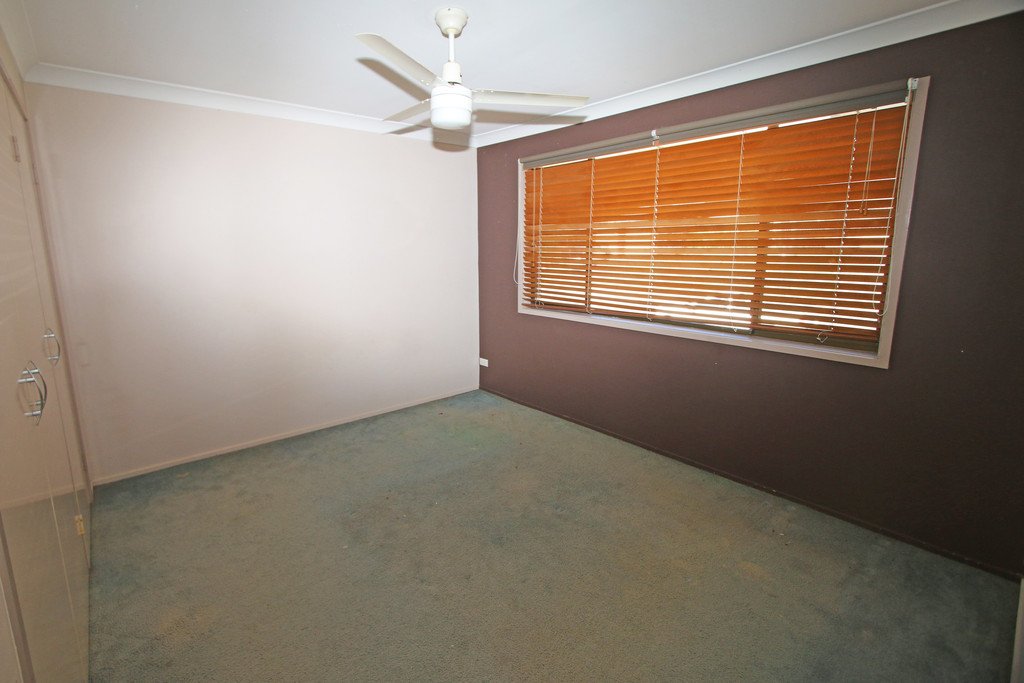 2/8 Corunna Crescent ASHMORE 7