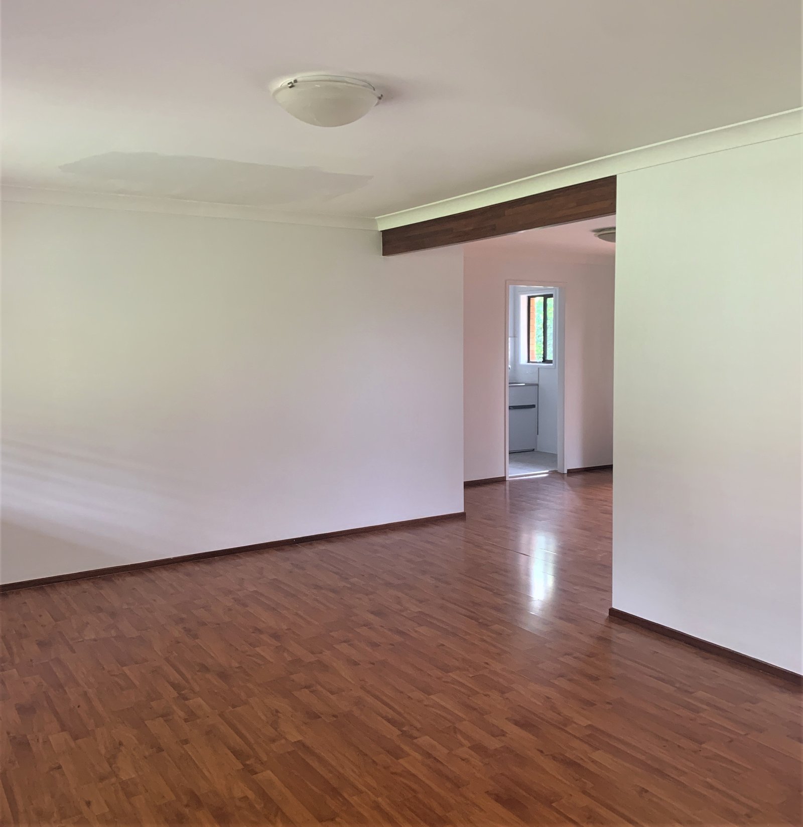 2/8 Corunna Crescent ASHMORE 7