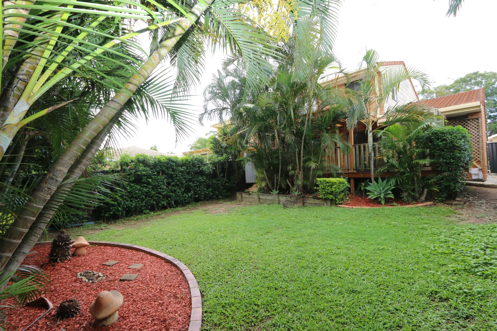 2/8 Corunna Crescent ASHMORE 10
