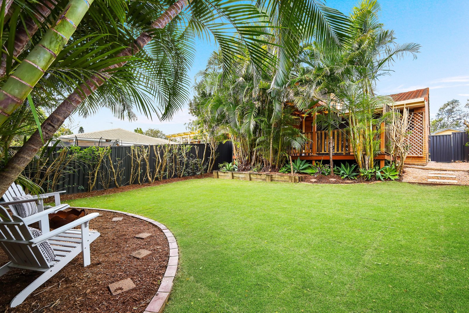 2/8 Corunna Crescent ASHMORE 13