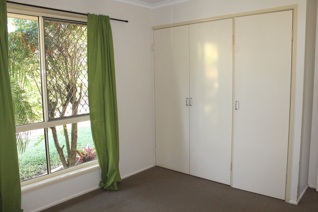 28 Crest Avenue BOYNE ISLAND 11