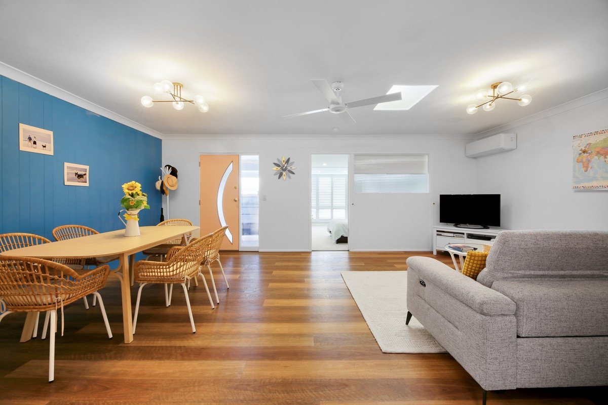2/8 Crisp Court MIAMI 7