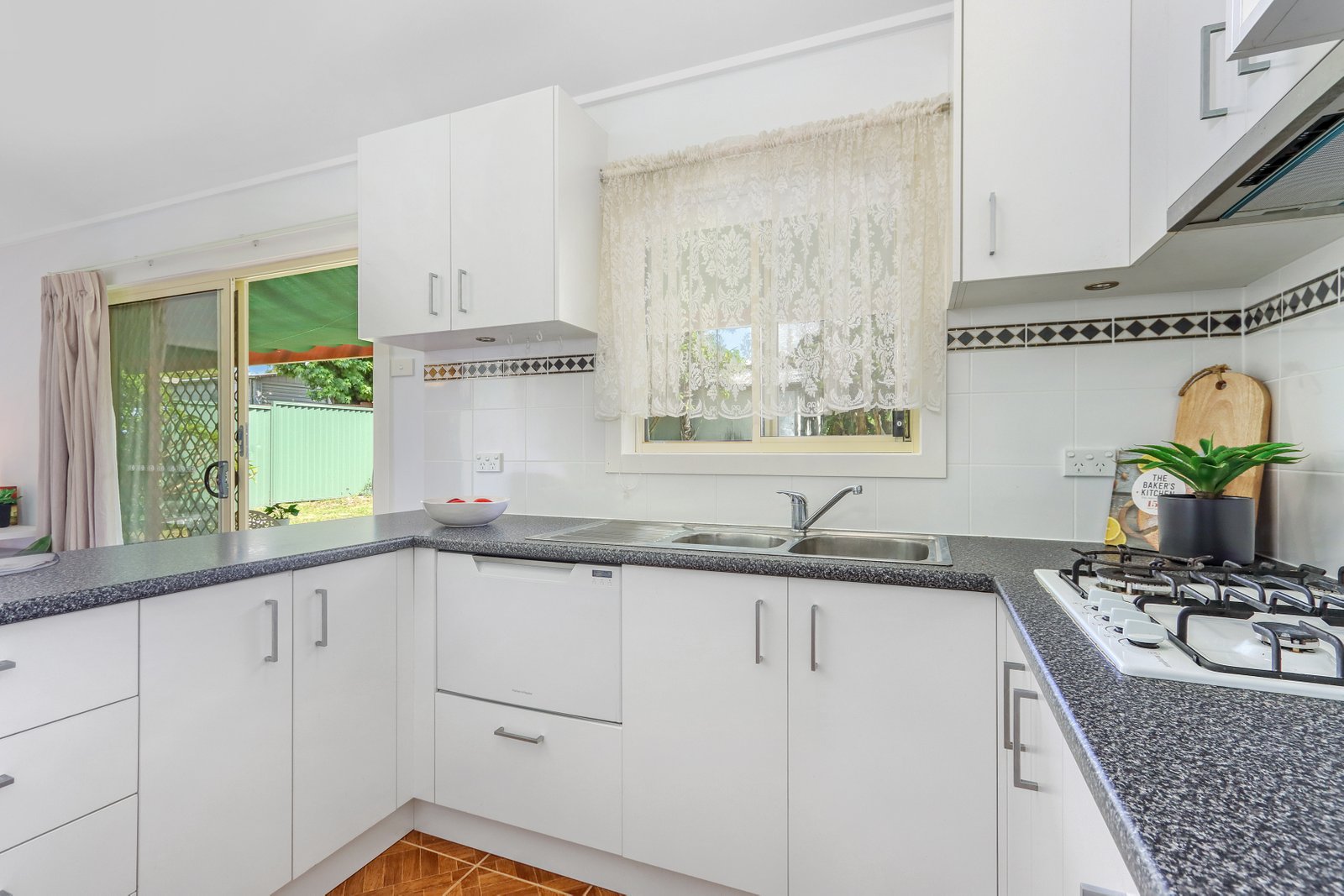 28 Crump Street MORTDALE 3