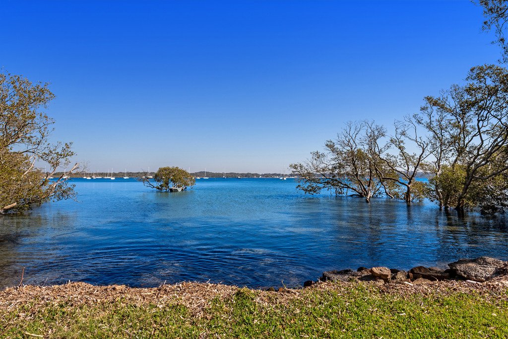 28 Danalene Parade CORLETTE 1