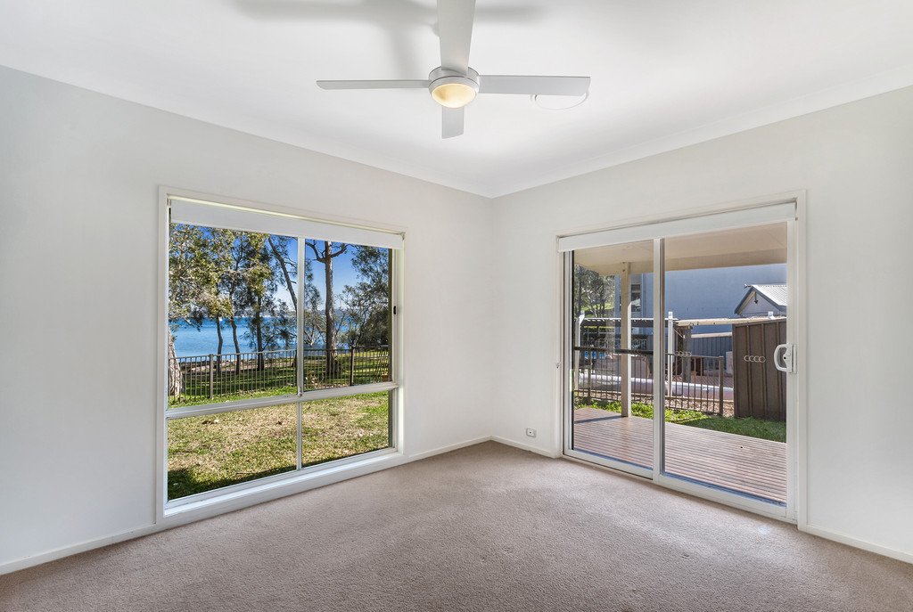 28 Danalene Parade CORLETTE 9