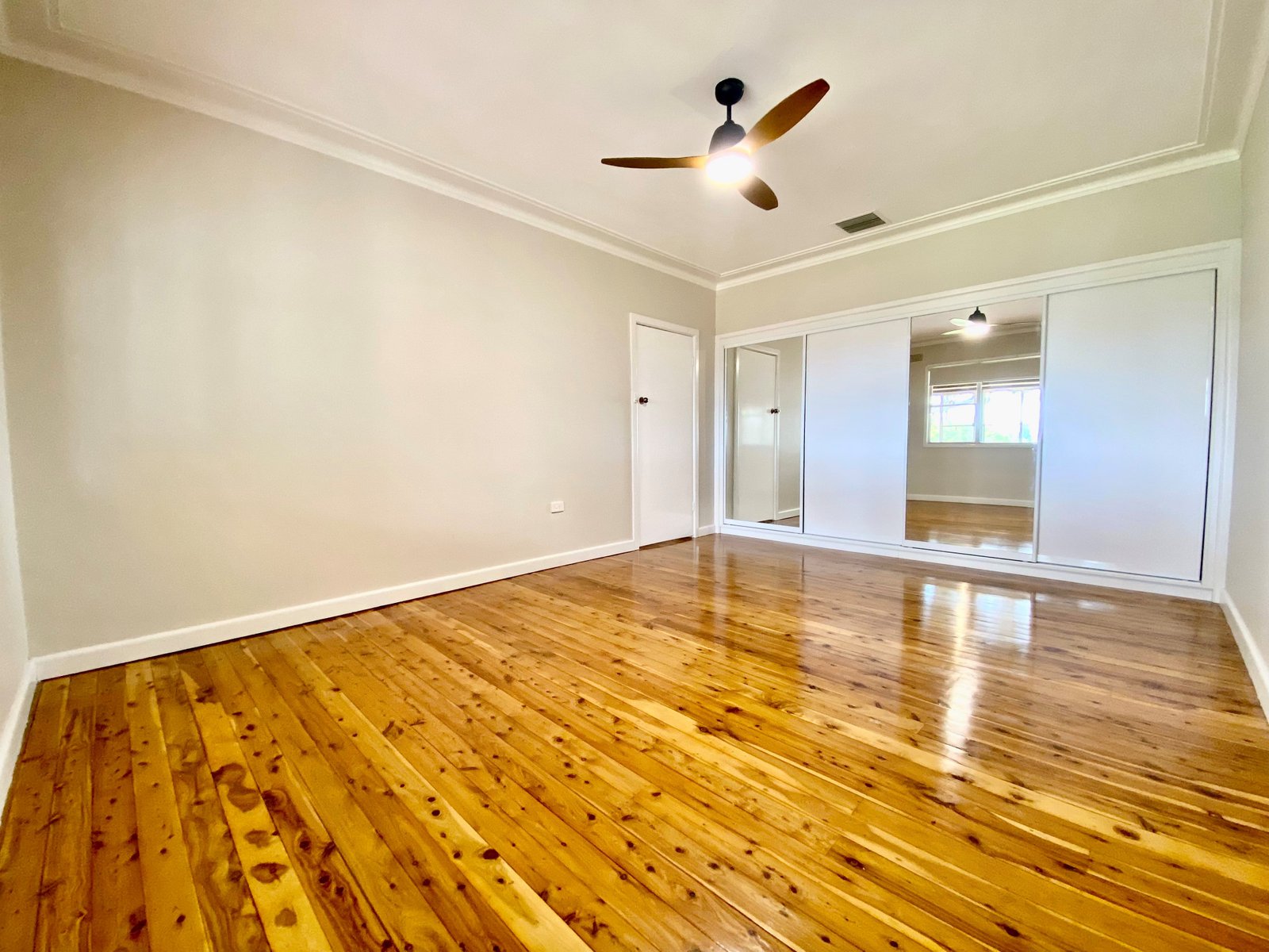 28 Darrell Road CALALA 9