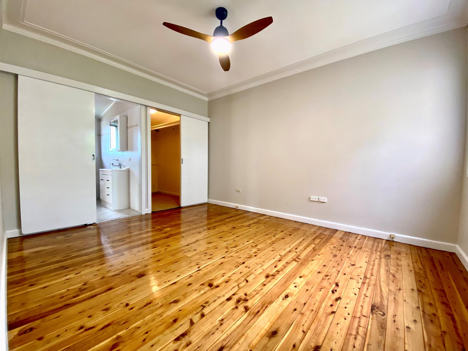 28 Darrell Road CALALA 7