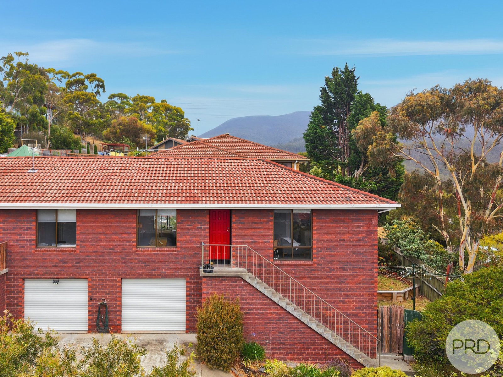 2/8 Daylesford Road GLENORCHY 1