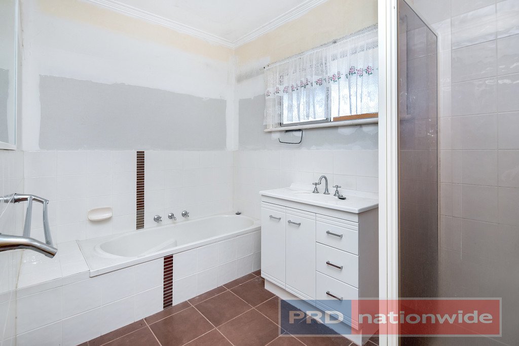 28 Deborah Court HADDON 8