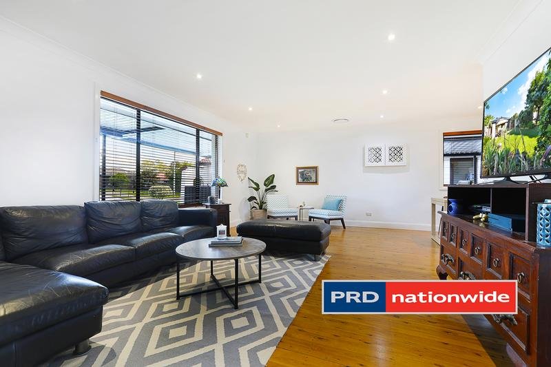 28 Deborah Crescent CAMBRIDGE PARK 4