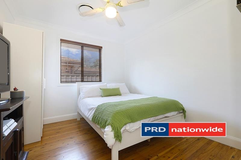 28 Deborah Crescent CAMBRIDGE PARK 11