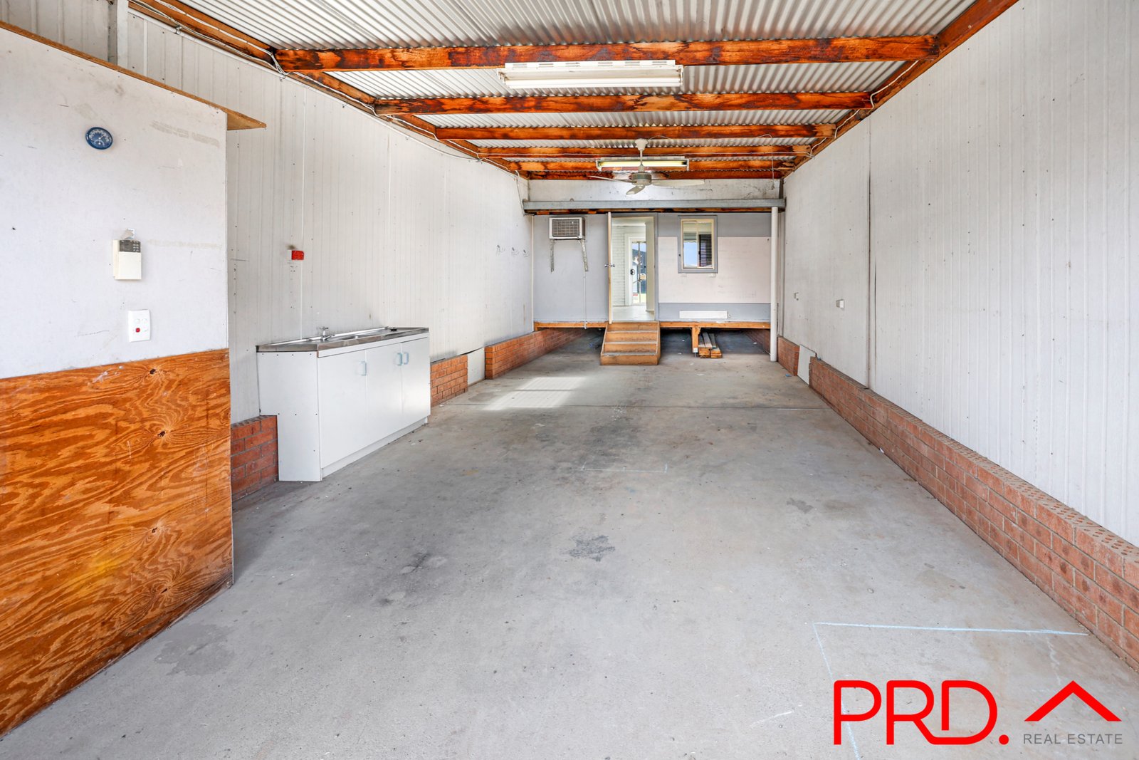 2/8 Denison Street TAMWORTH 12