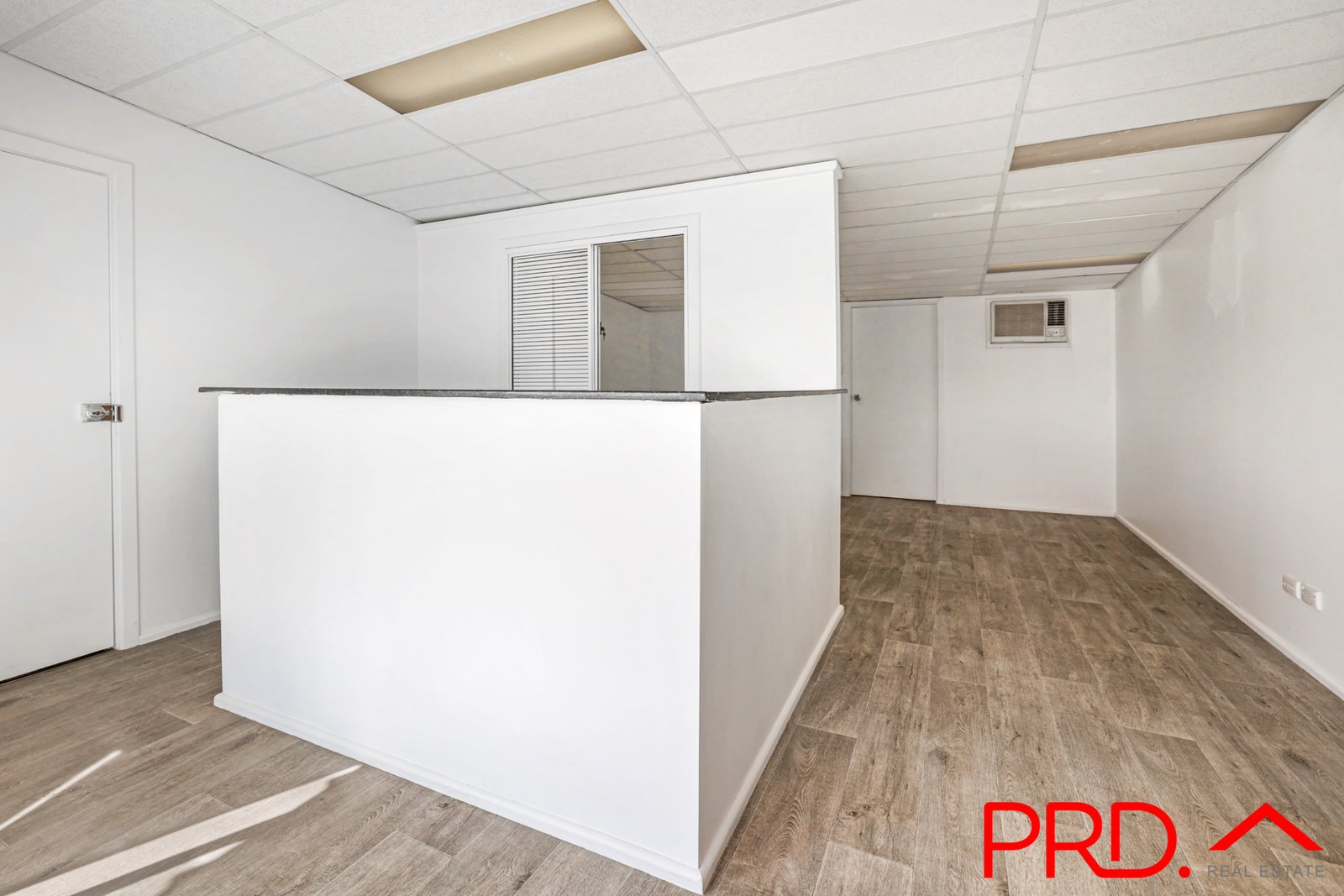 2/8 Denison Street TAMWORTH 6