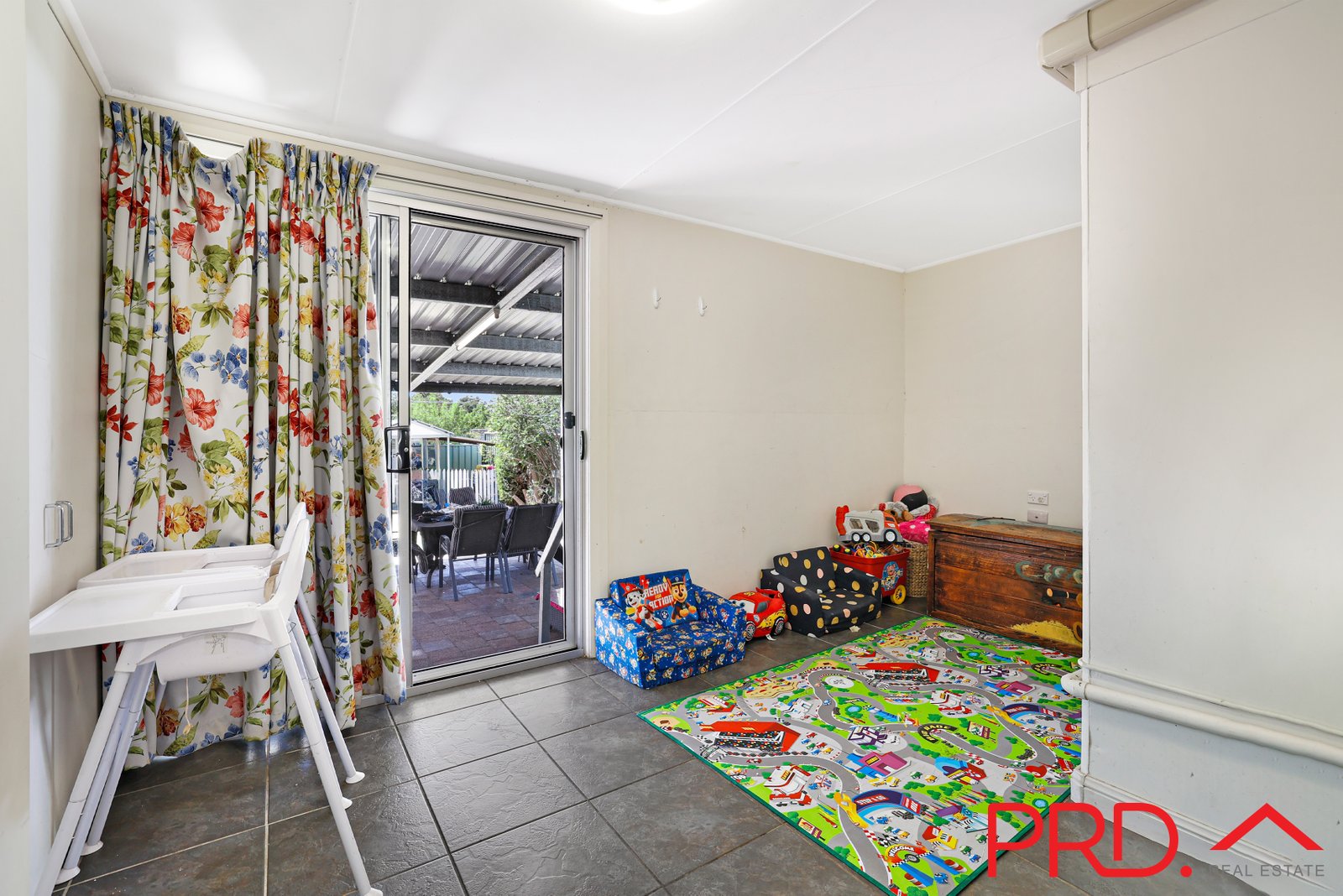 28 Diane Street TAMWORTH 13