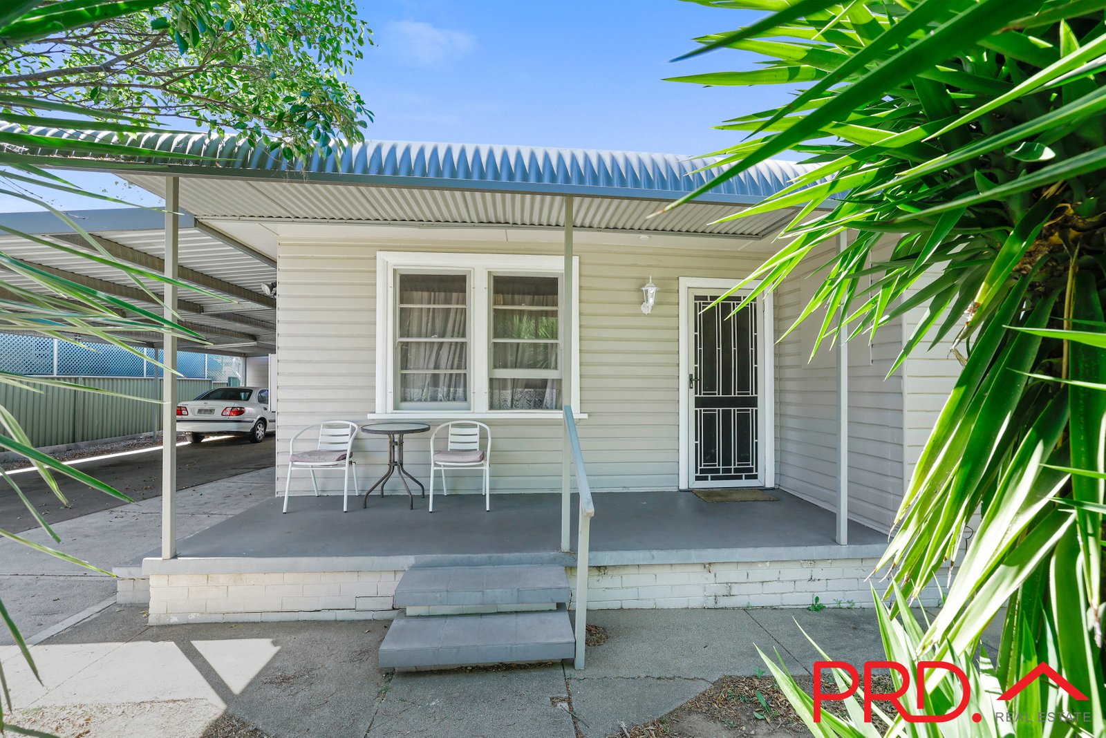 28 Diane Street TAMWORTH 24