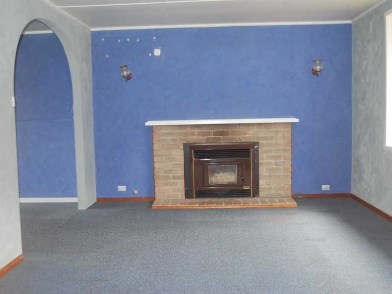 28 Dickson Street GLENORCHY 2
