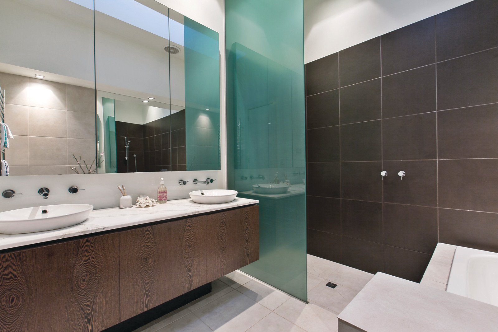 28 Dinsdale Street, Albert Park, VIC