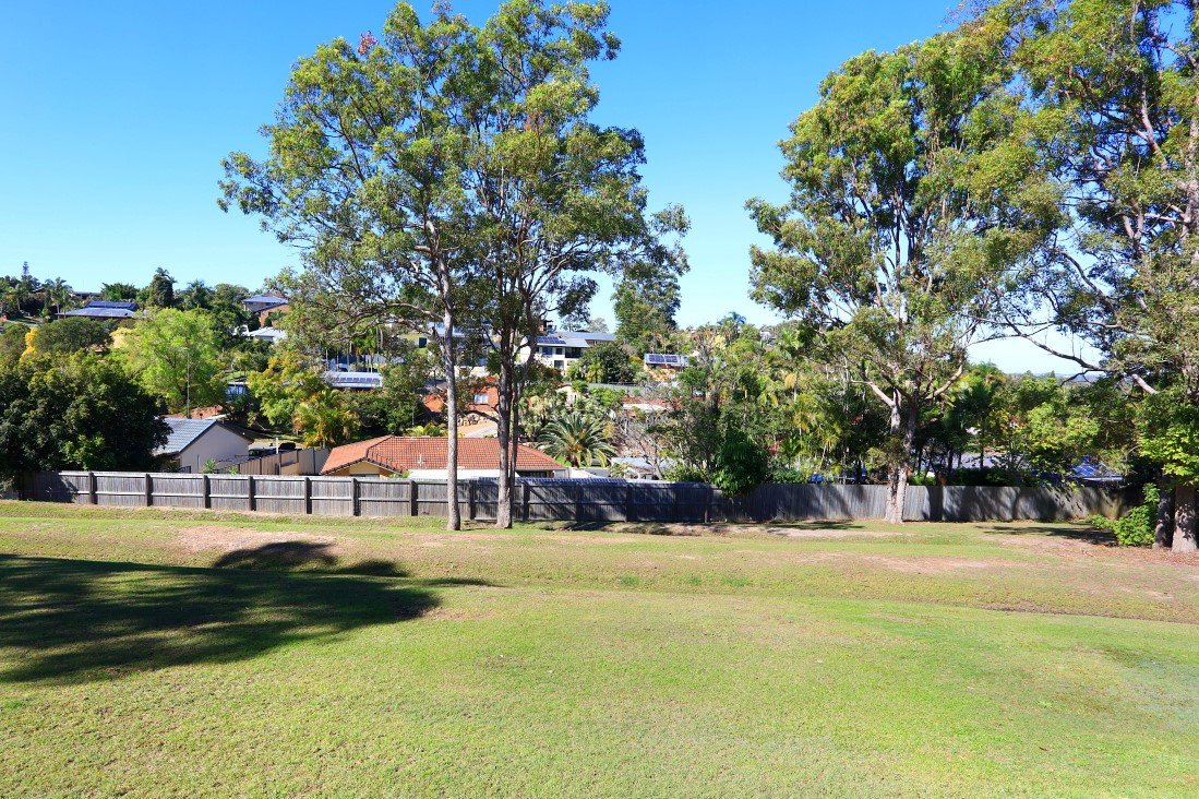 2/8 Dorrigo Drive WORONGARY 21