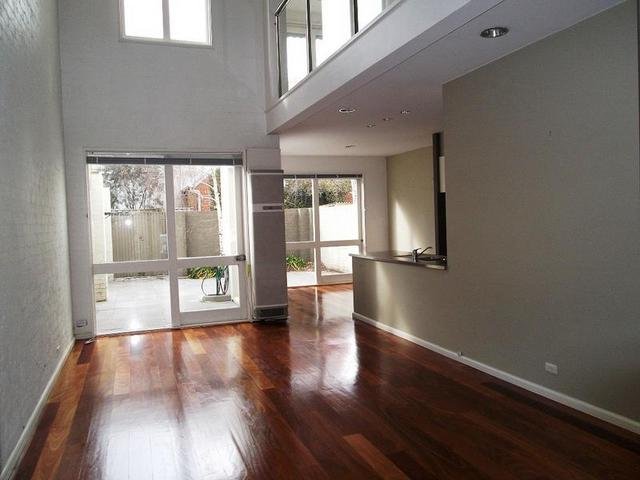 Gallery: 28 Dundas Place