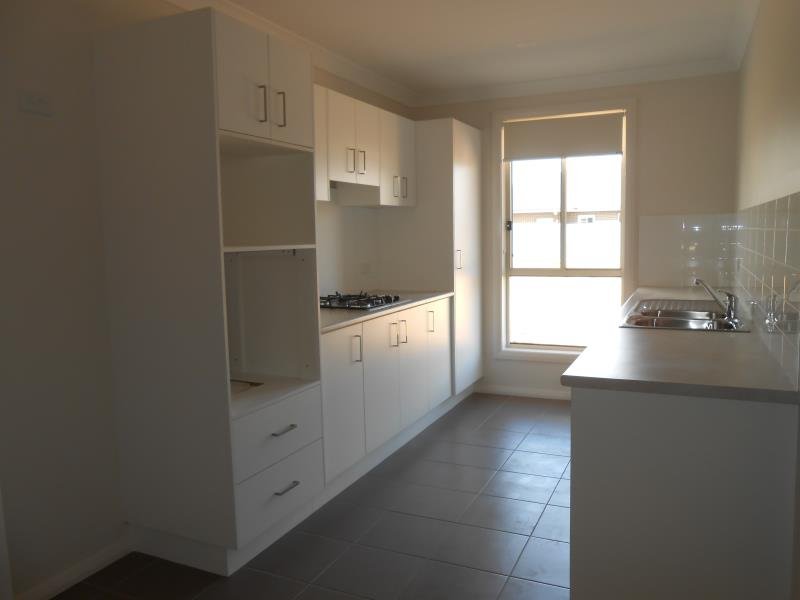 28 Eagle Avenue TAMWORTH 5