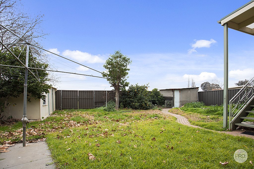 28 Eaglehawk Road IRONBARK 11