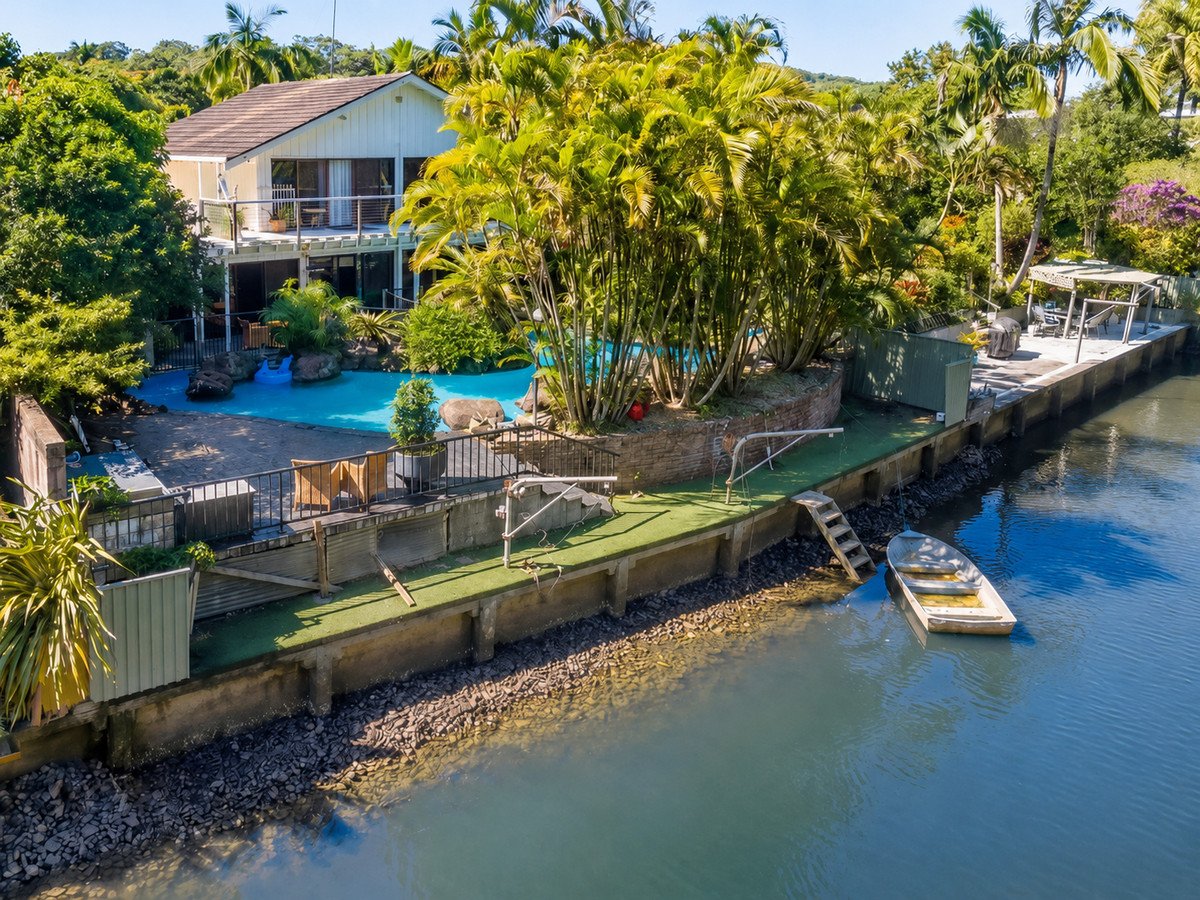 28 Elanora Drive BURLEIGH HEADS 3