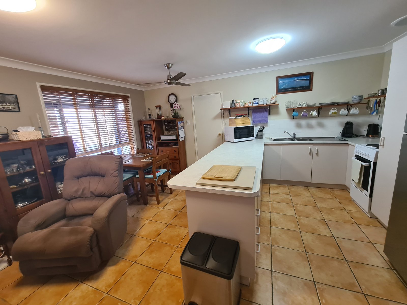 2/8 Elizabeth Street TANNUM SANDS 12