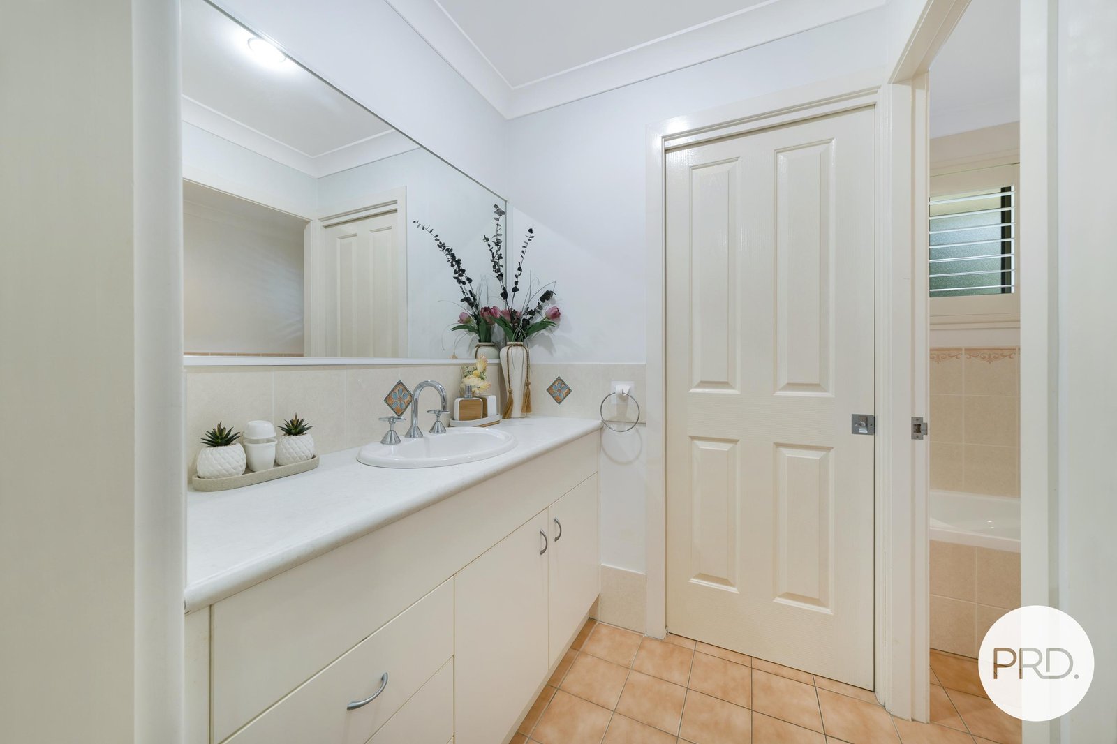 28 Elouera Place WEST HAVEN 12