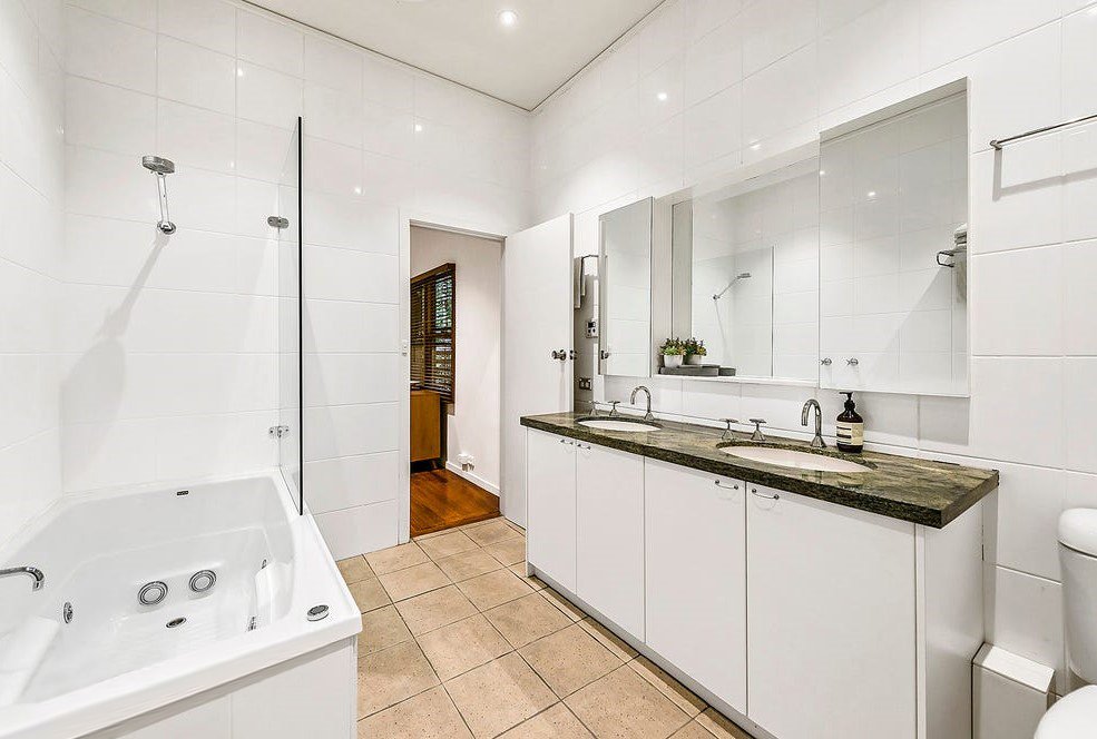 Real Estate and Property in 28 Ercildoune Street, Caulfield North, VIC