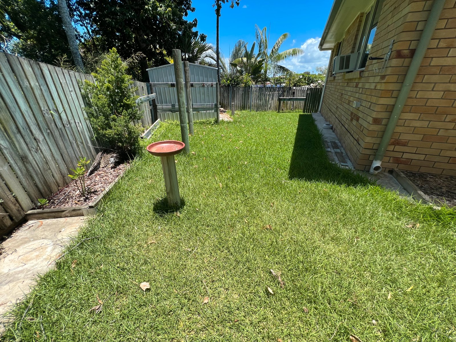 2/8 Eugenia Street BOYNE ISLAND 13