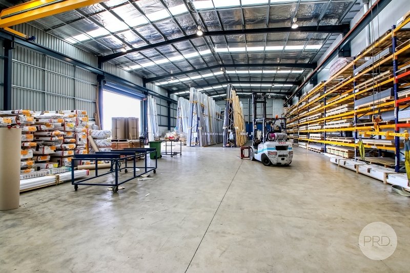 28 Fallon Street THURGOONA 8