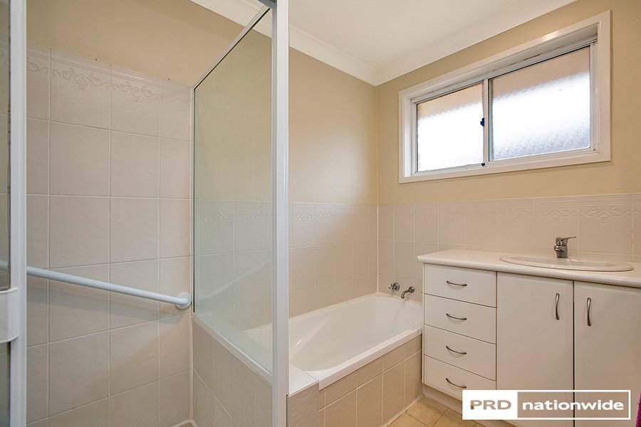28 Fisher Road TAMWORTH 13