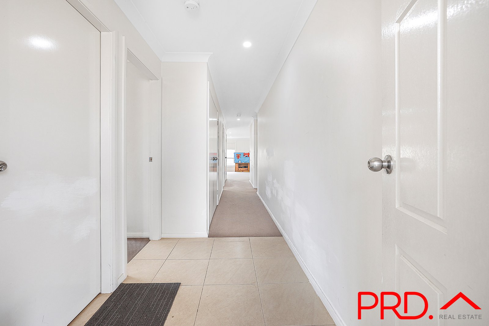 28 Flemming Crescent TAMWORTH 2