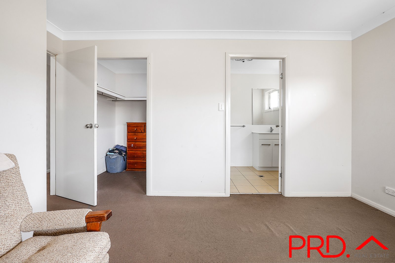 28 Flemming Crescent TAMWORTH 5