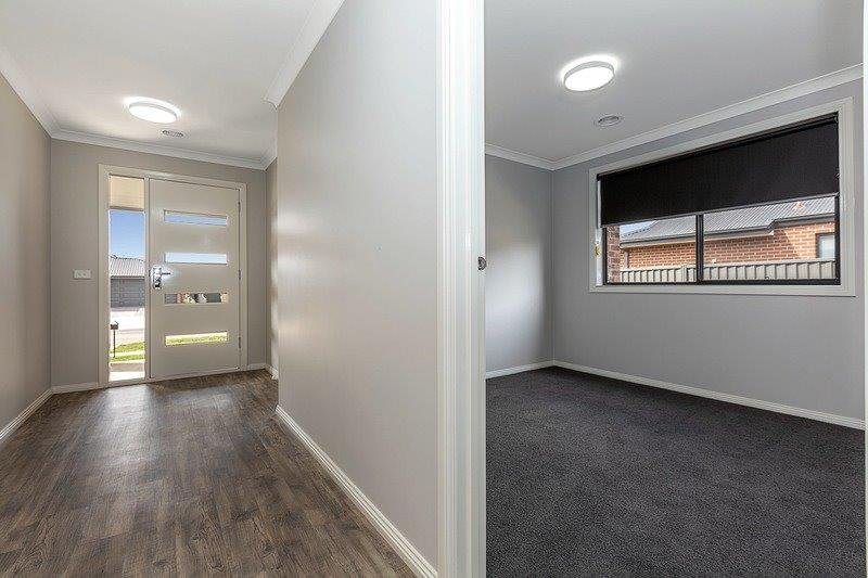 Gallery: 28 Flewin Avenue